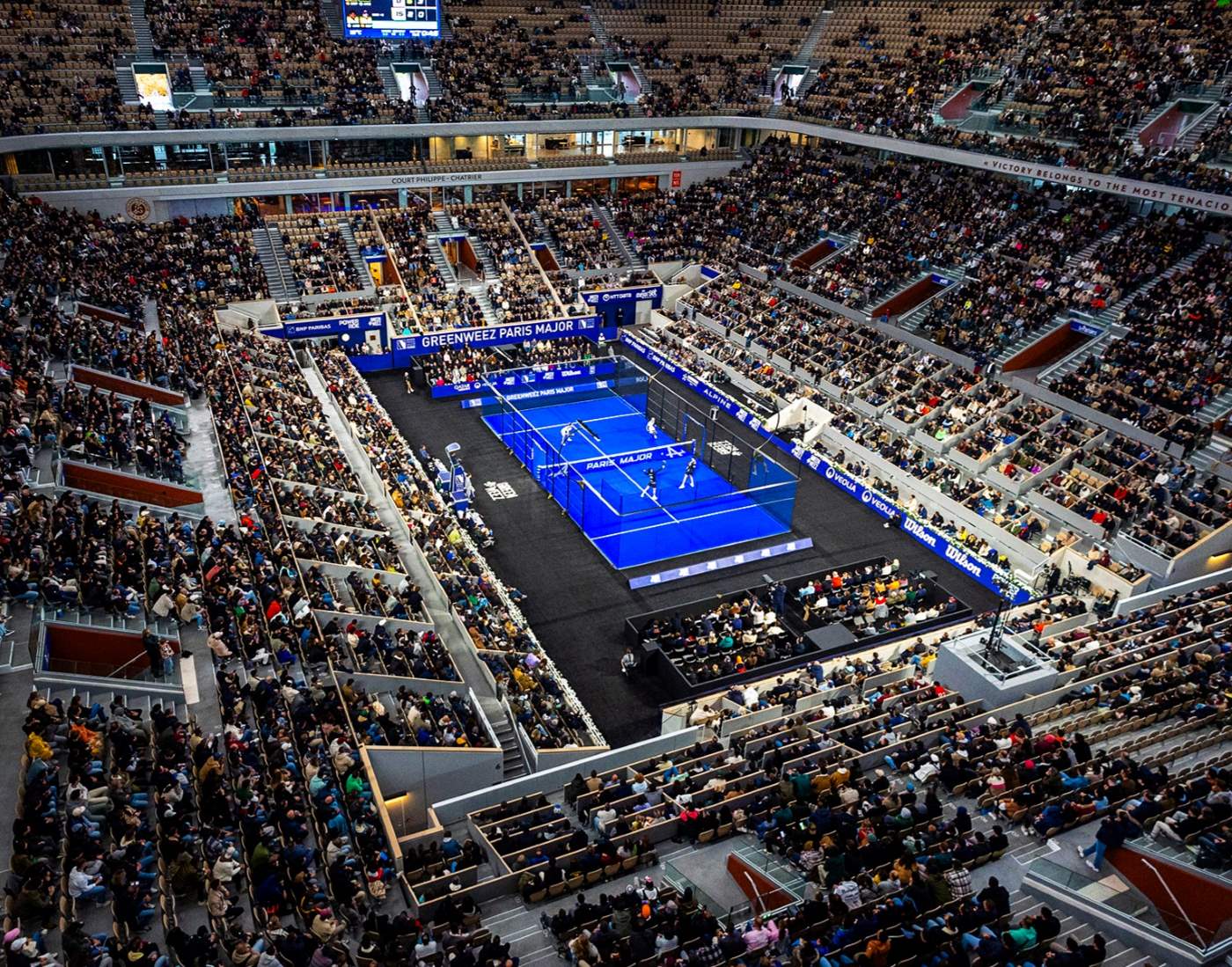 Imagen de cancha de premier padel